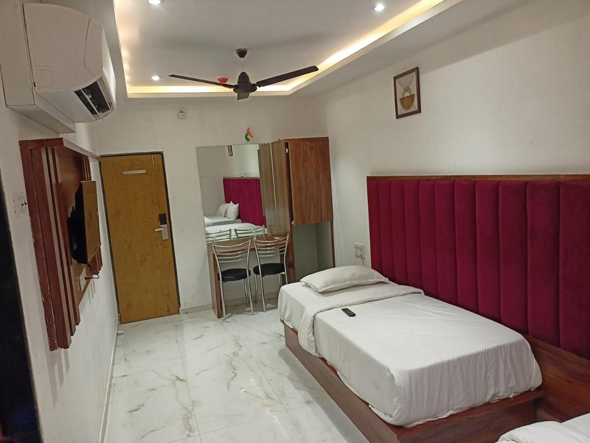 Hotel Palms Residency, Chembur Bombaj Exteriér fotografie