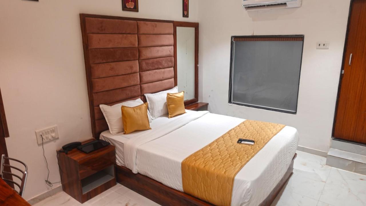 Hotel Palms Residency, Chembur Bombaj Exteriér fotografie